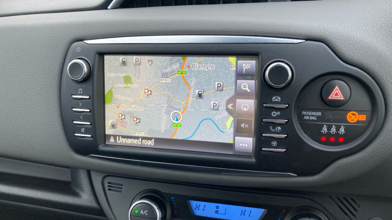 Toyota Yaris 1.5 Hybrid Icon Tech 5dr CVT Hybrid Hatchback